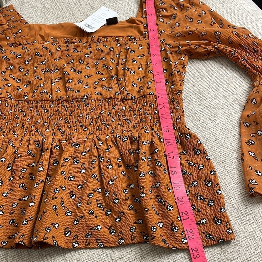 ⭐️ NWT- French Connection brown floral long bell-sleeved smocked blouse- small - Picture 9 of 12
